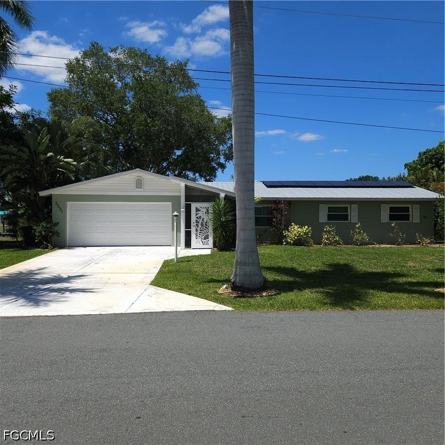 2221 Cape Way, North Fort Myers, FL 33917