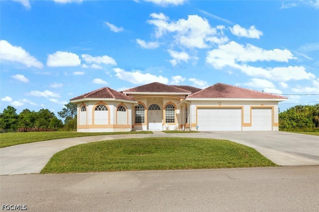 6330 Arbor Ave., Fort Myers, FL 33905