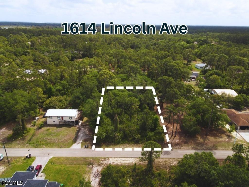 1614 Lincoln Ave., Lehigh Acres, FL 33972