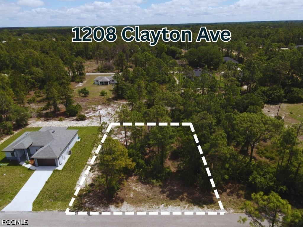 1208 Clayton Ave., Lehigh Acres, FL 33972