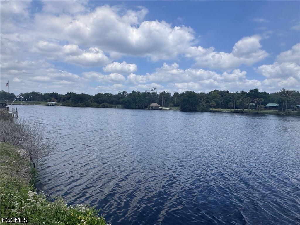 4500 Fort Denaud Rd., Fort Denaud, FL 33935