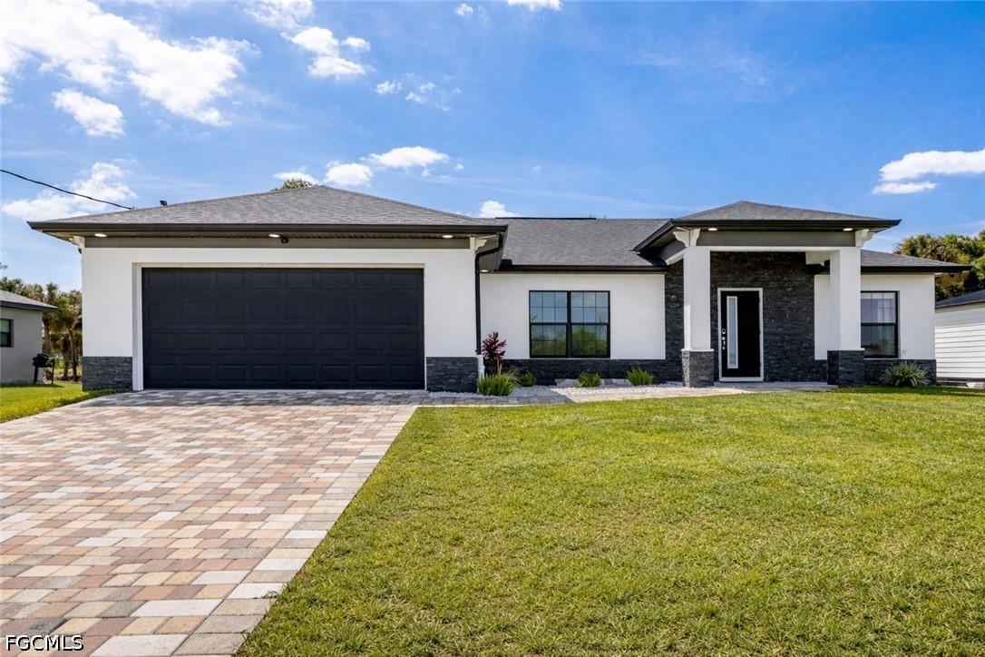 3003 NW Beechwood Cir., Labelle, FL 33935