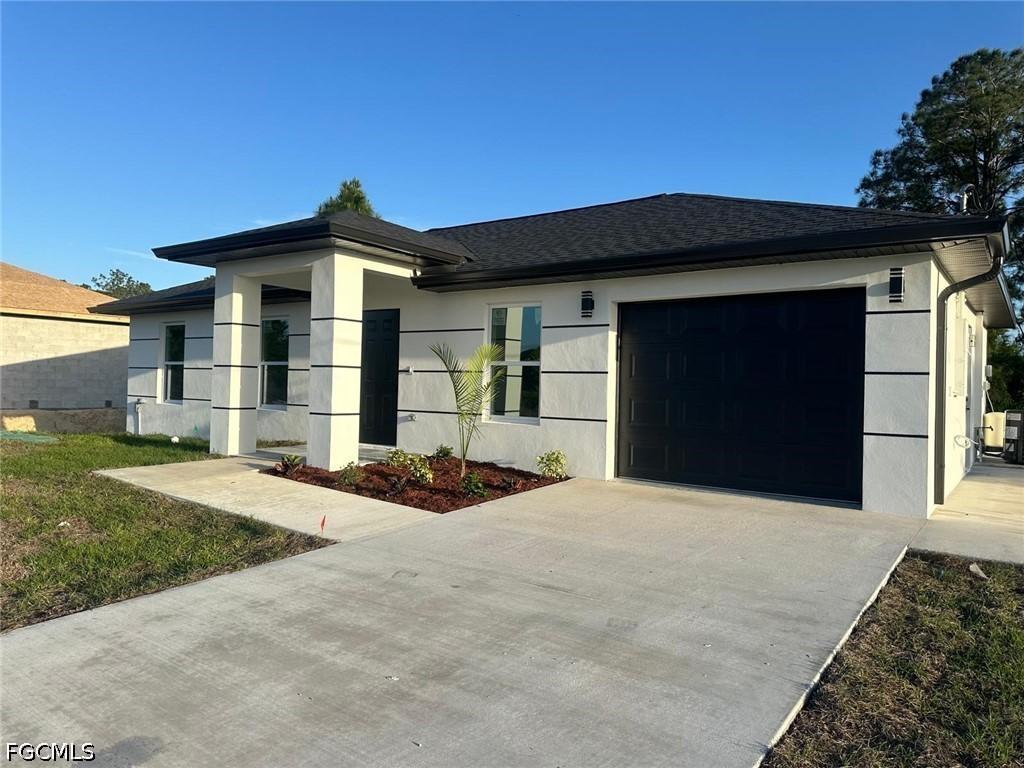 1224 Eburn St., Lehigh Acres, FL 33974