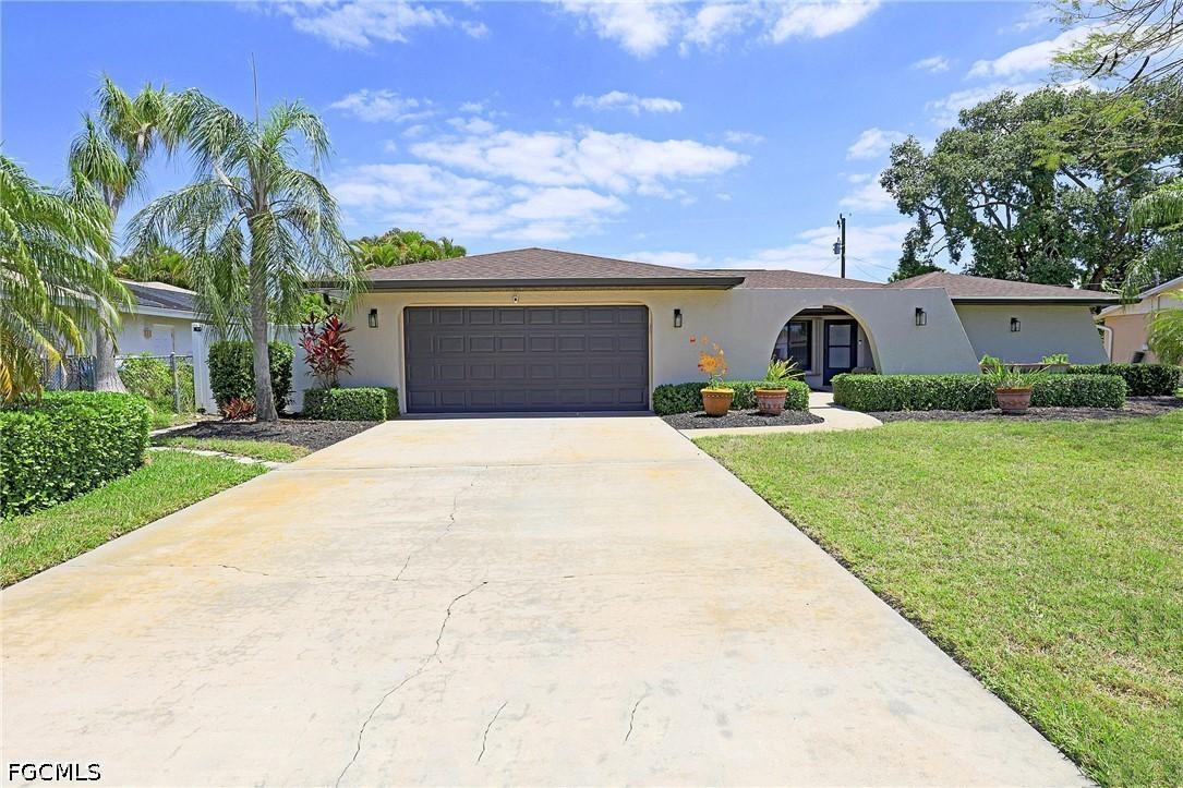 3739 SE 3rd Pl., Cape Coral, FL 33904