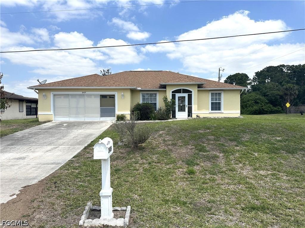 2409 Del Ray Pl., Lehigh Acres, FL 33936