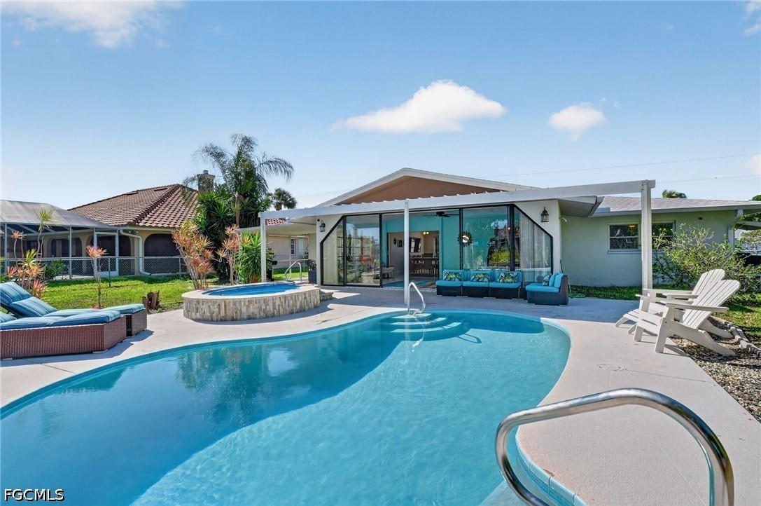 1211 SE 21st St., Cape Coral, FL 33990