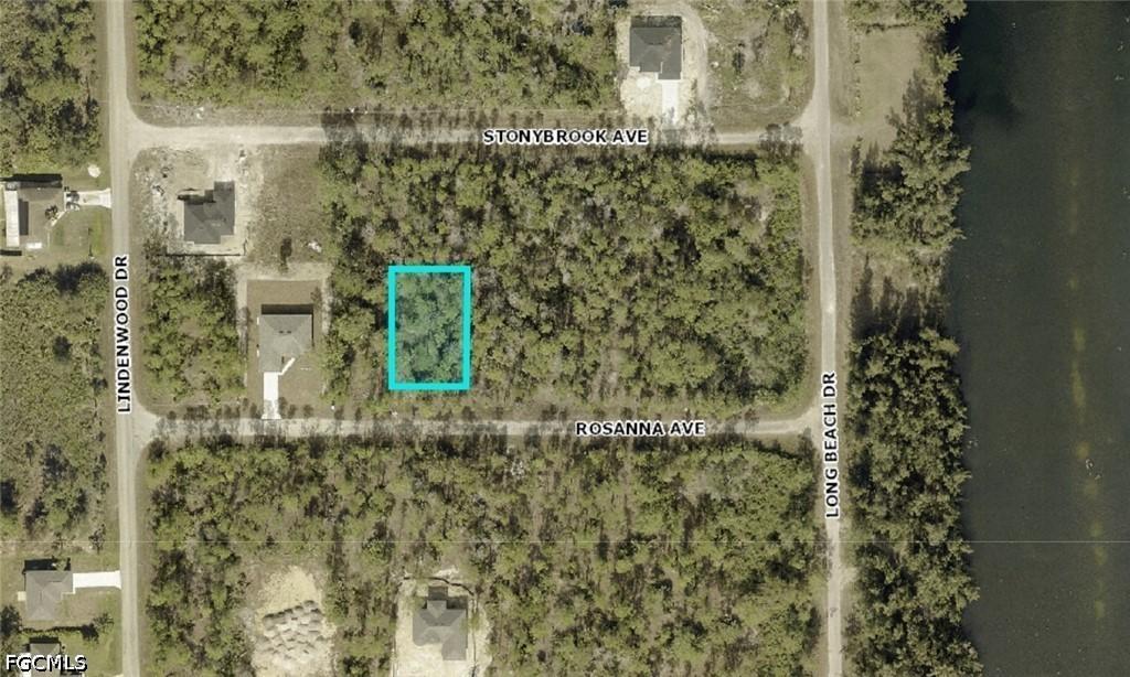 308 Rosanna Ave., Lehigh Acres, FL 33972