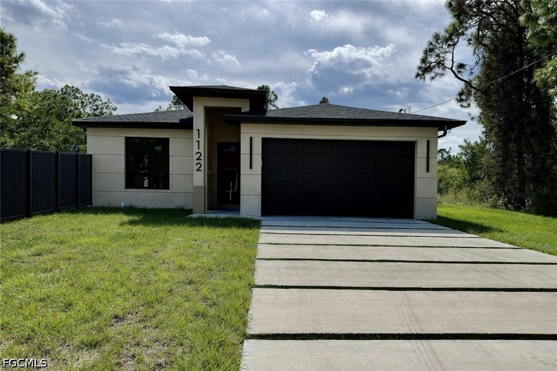 1122 Craft St., Lehigh Acres, FL 33974