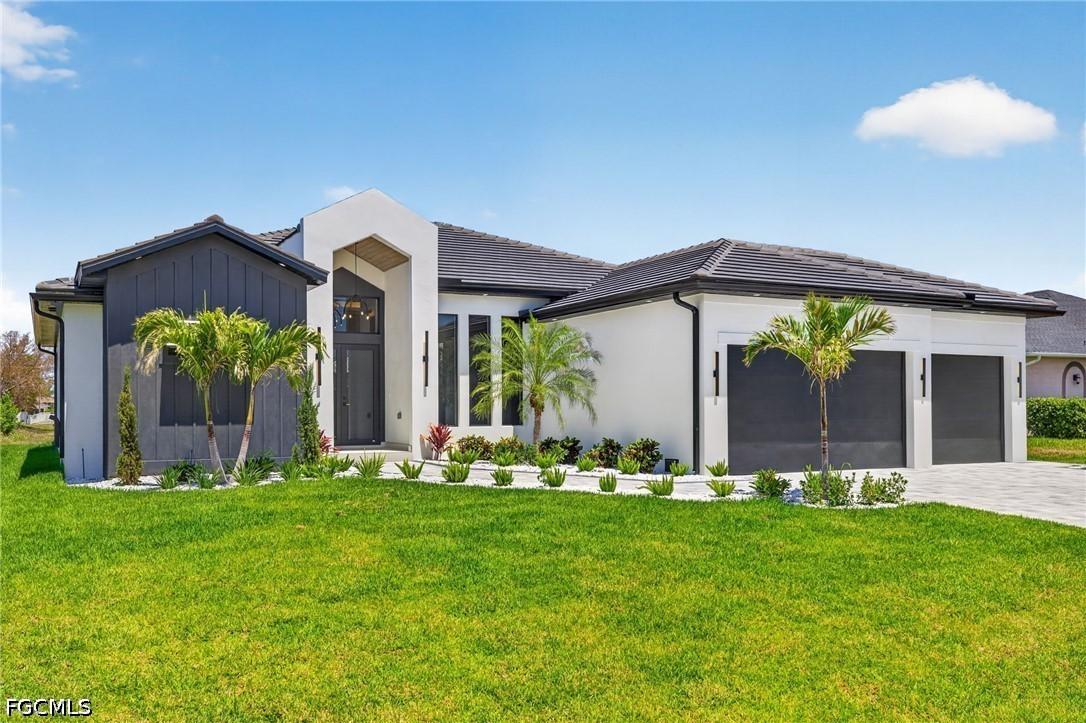 3327 NW 2nd Ter., Cape Coral, FL 33993