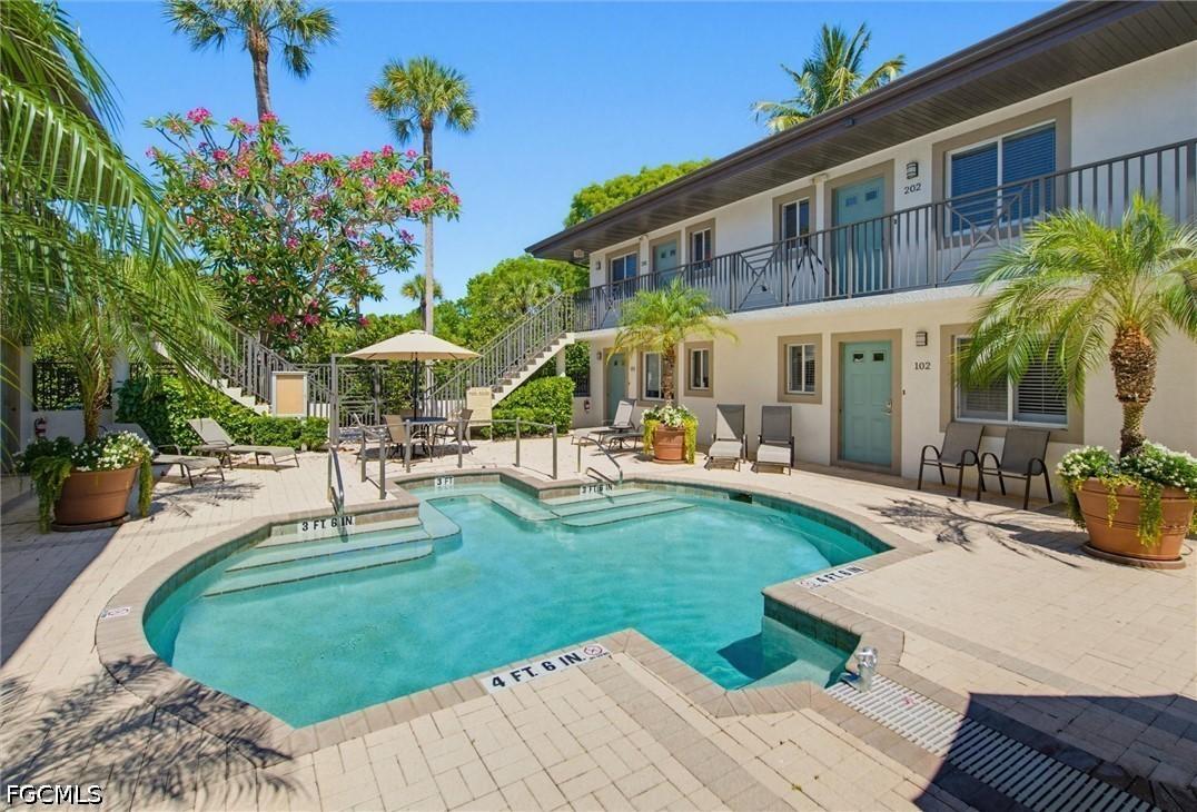 480 5th St. #202, Naples, FL 34102