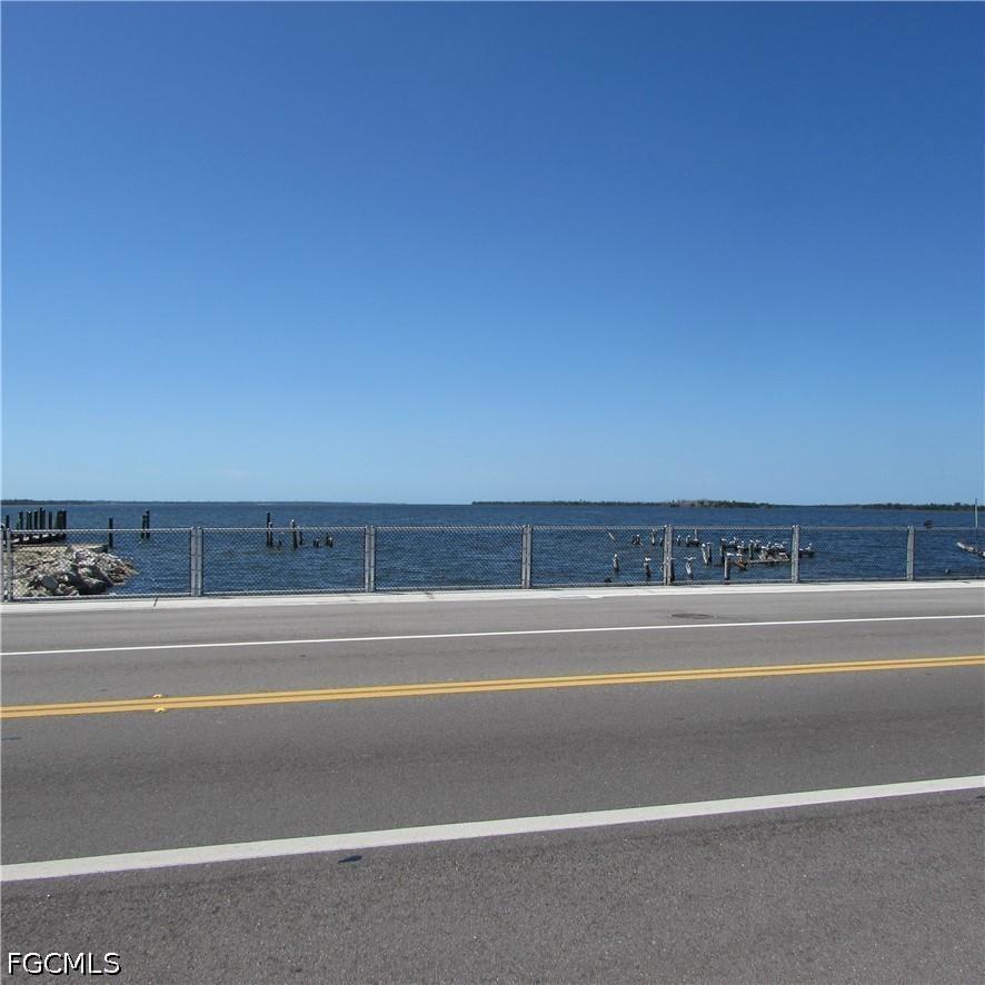 4262 Pine Island Rd., Matlacha, FL 33993