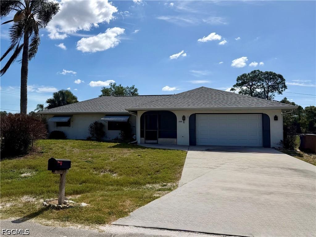 122 Roosevelt Ave., Lehigh Acres, FL 33936