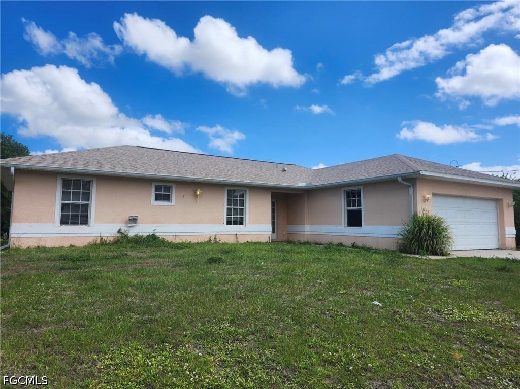 1055 Peach St., Lehigh Acres, FL 33974