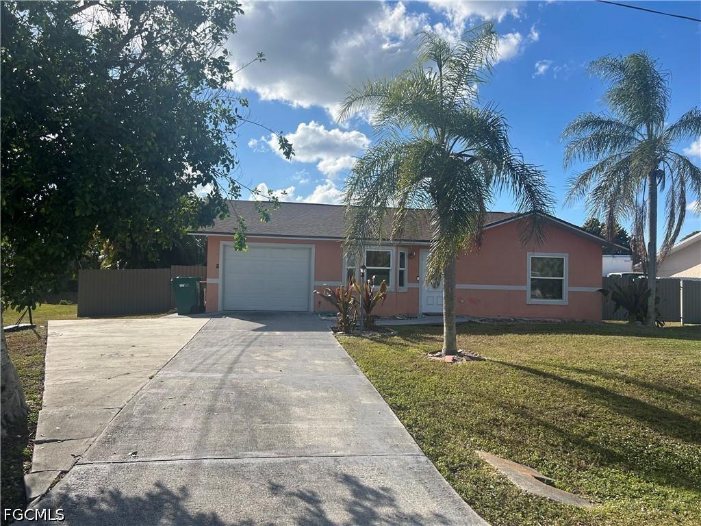 2049 50th St., Naples, FL 34116