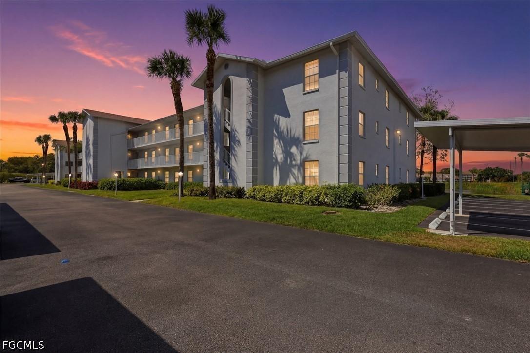 9580 Victoria Ln. #A102, Naples, FL 34109