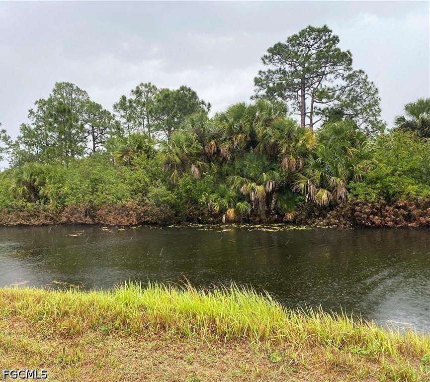 515 Naples Ave., Lehigh Acres, FL 33974