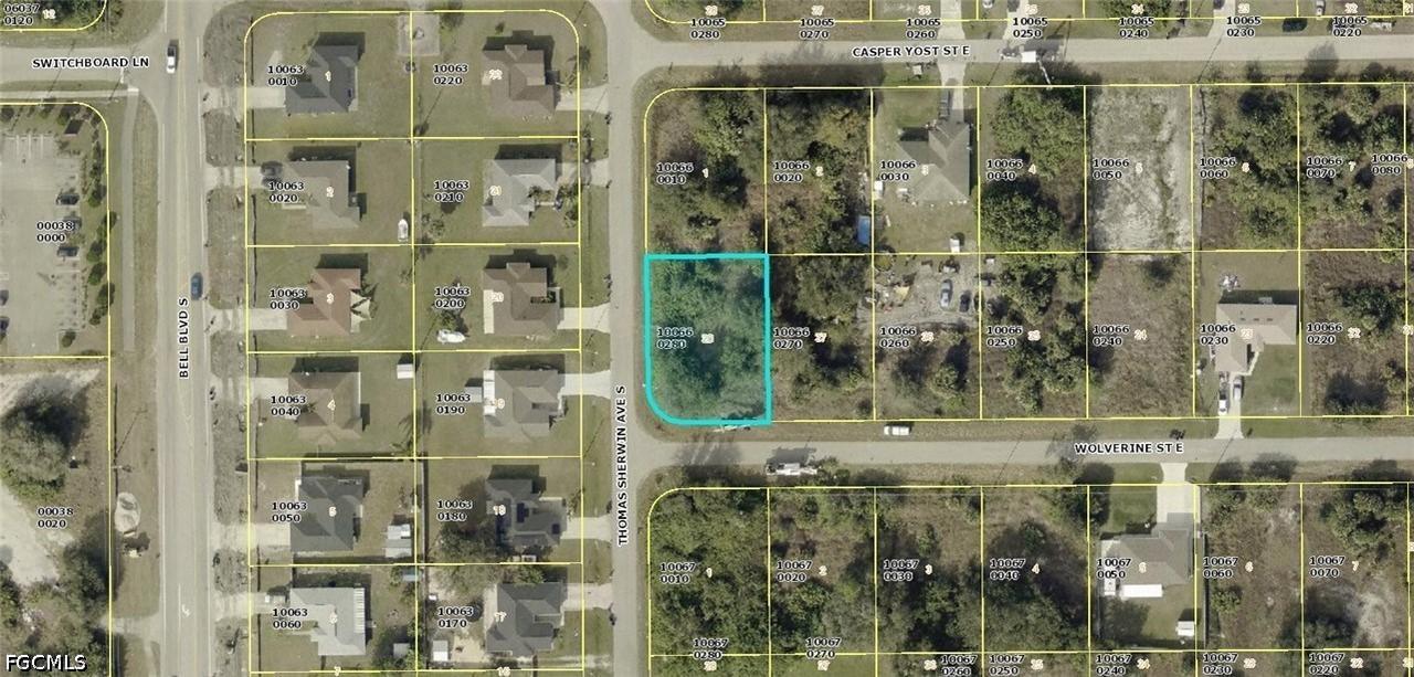 807 Wolverine St., Lehigh Acres, FL 33974