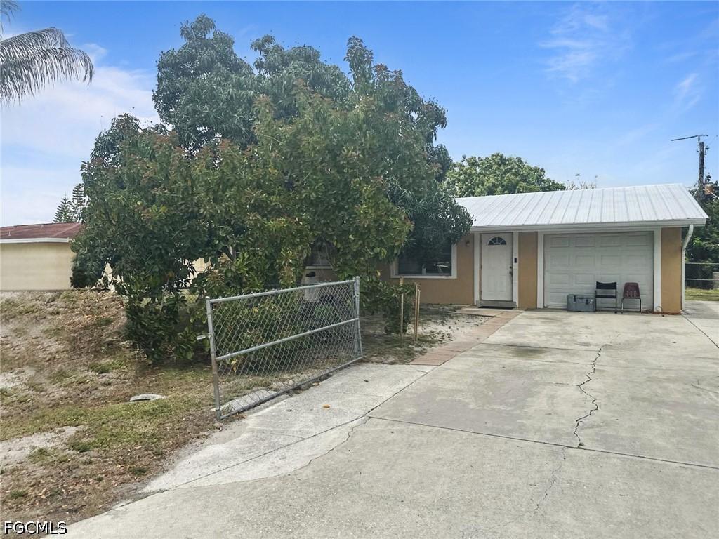 13314 2nd St., Fort Myers, FL 33905