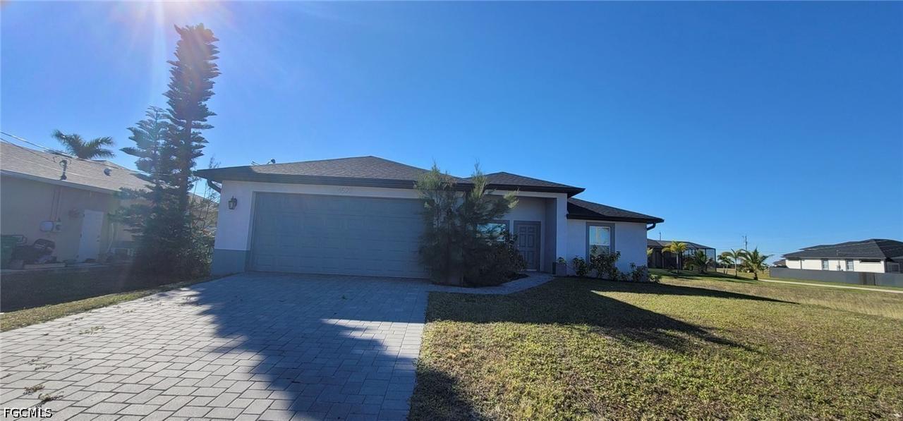 4522 NW 34th St., Cape Coral, FL 33993