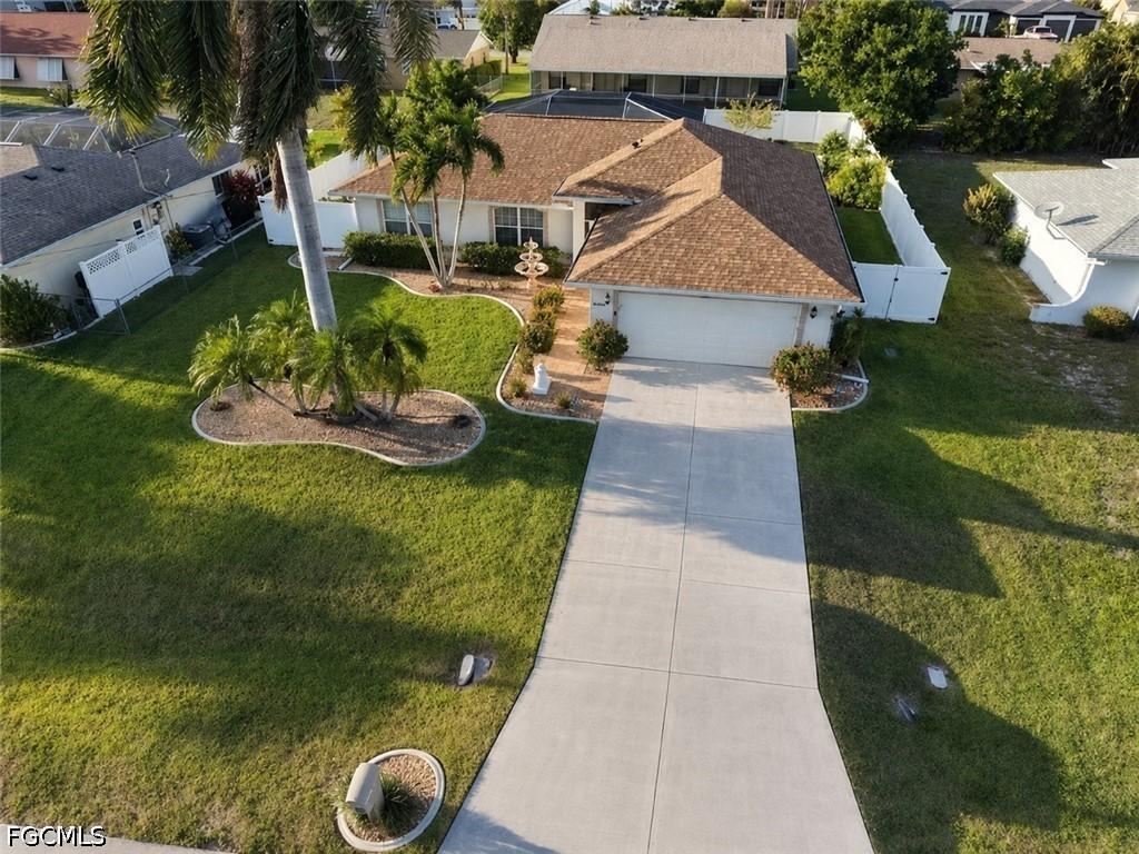 1825 SE 12th Ter., Cape Coral, FL 33990