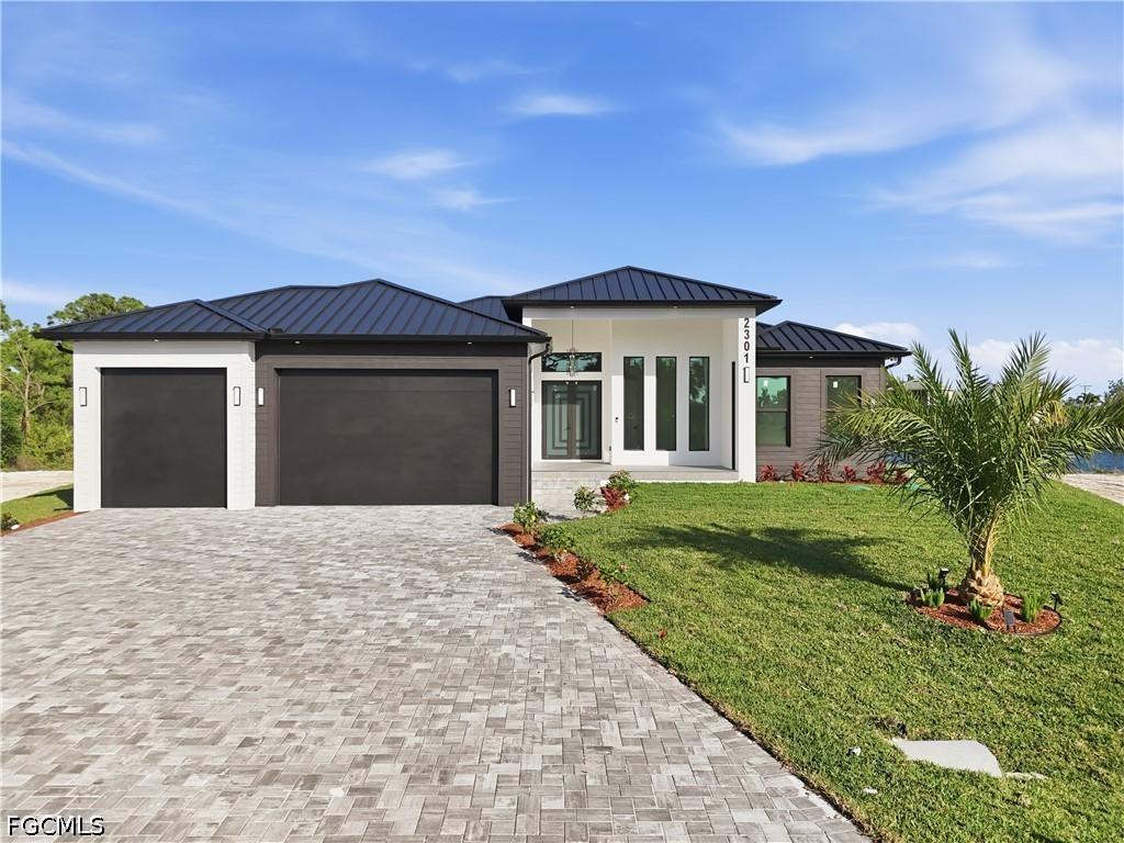 2301 NW 32nd Pl., Cape Coral, FL 33993