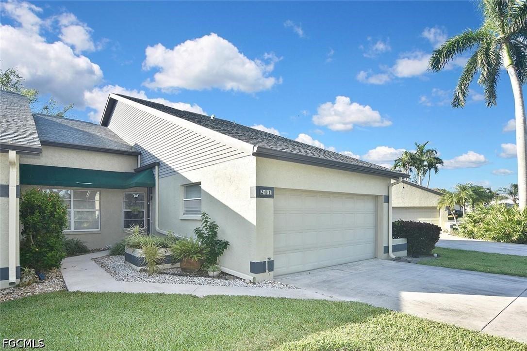 201 Mcgregor Park Cir., Fort Myers, FL 33908