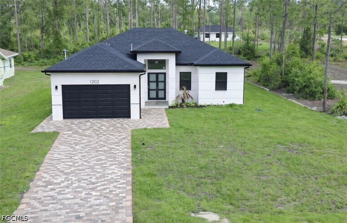 1202 Wellington Ave., Lehigh Acres, FL 33972