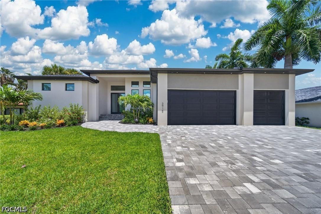 3914 SE 20th Ave., Cape Coral, FL 33904