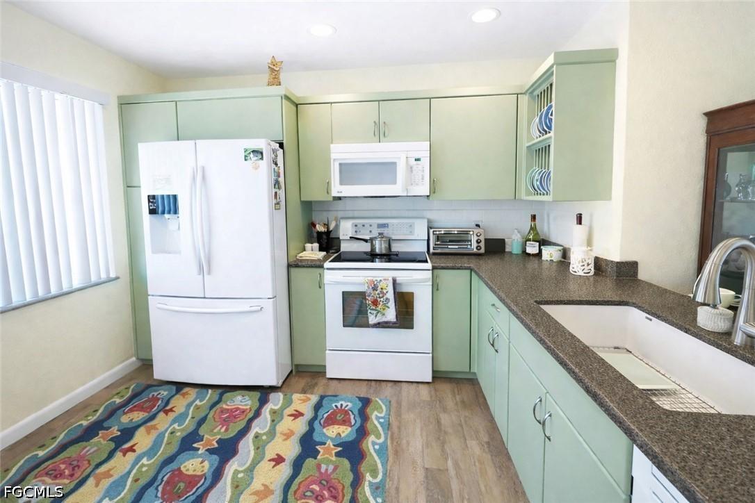 11060 Caravel Cir. #201, Fort Myers, FL 33908