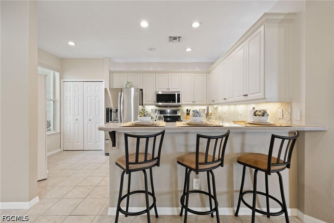 4342 Avian Ave., Fort Myers, FL 33916
