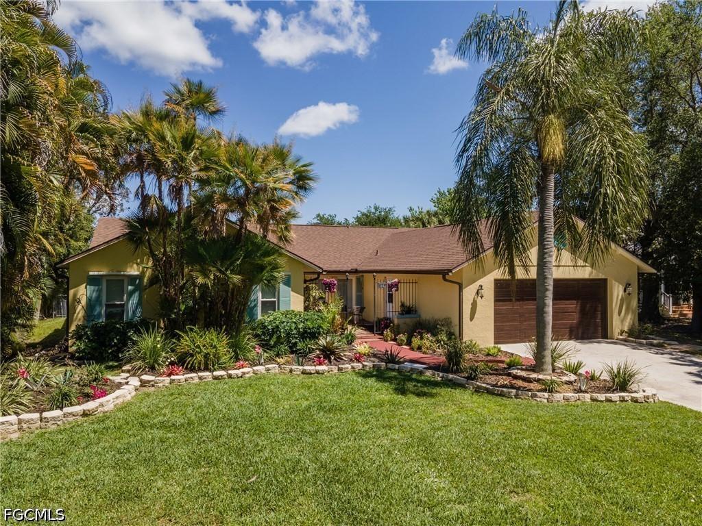 4628 Little River Ln., Fort Myers, FL 33905
