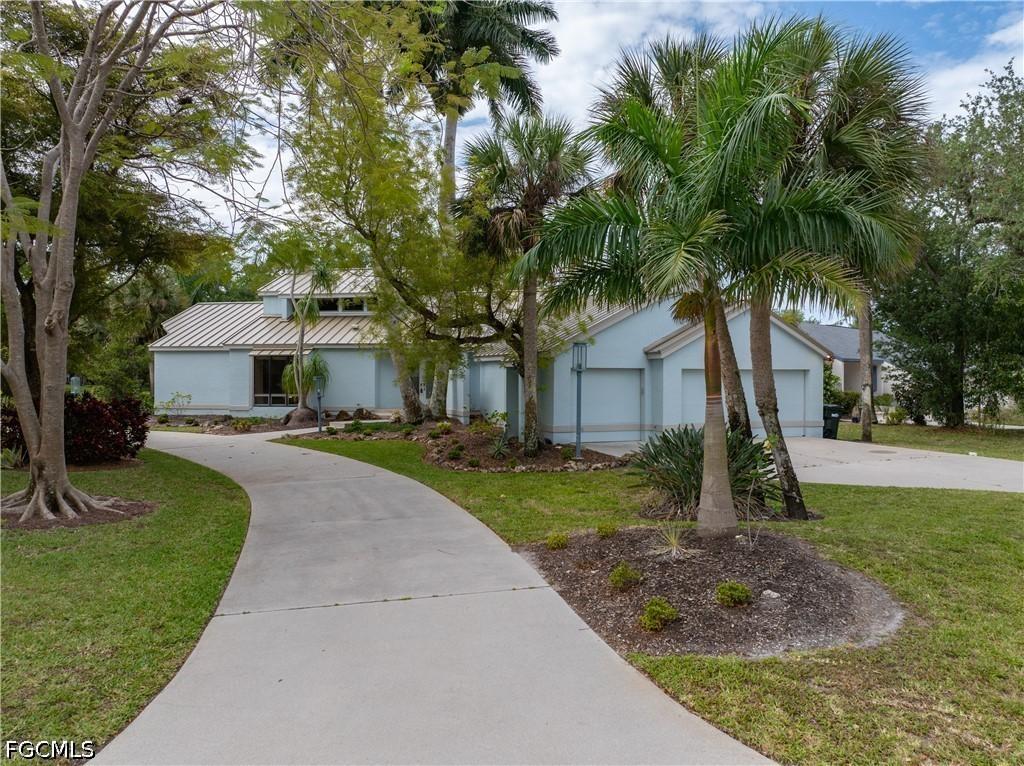 12331 Oak Brook Ct., Fort Myers, FL 33908