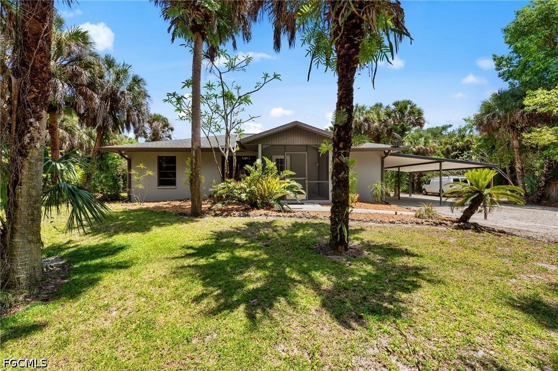 1090 13th St., Naples, FL 34117