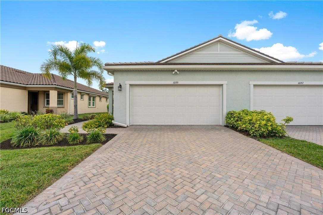 10355 Bonavie Cove Dr., Fort Myers, FL 33966
