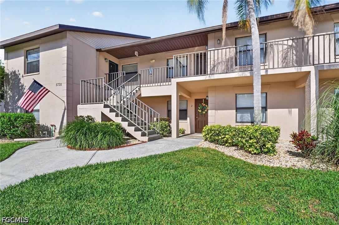 5735 Foxlake Dr. #2, North Fort Myers, FL 33917