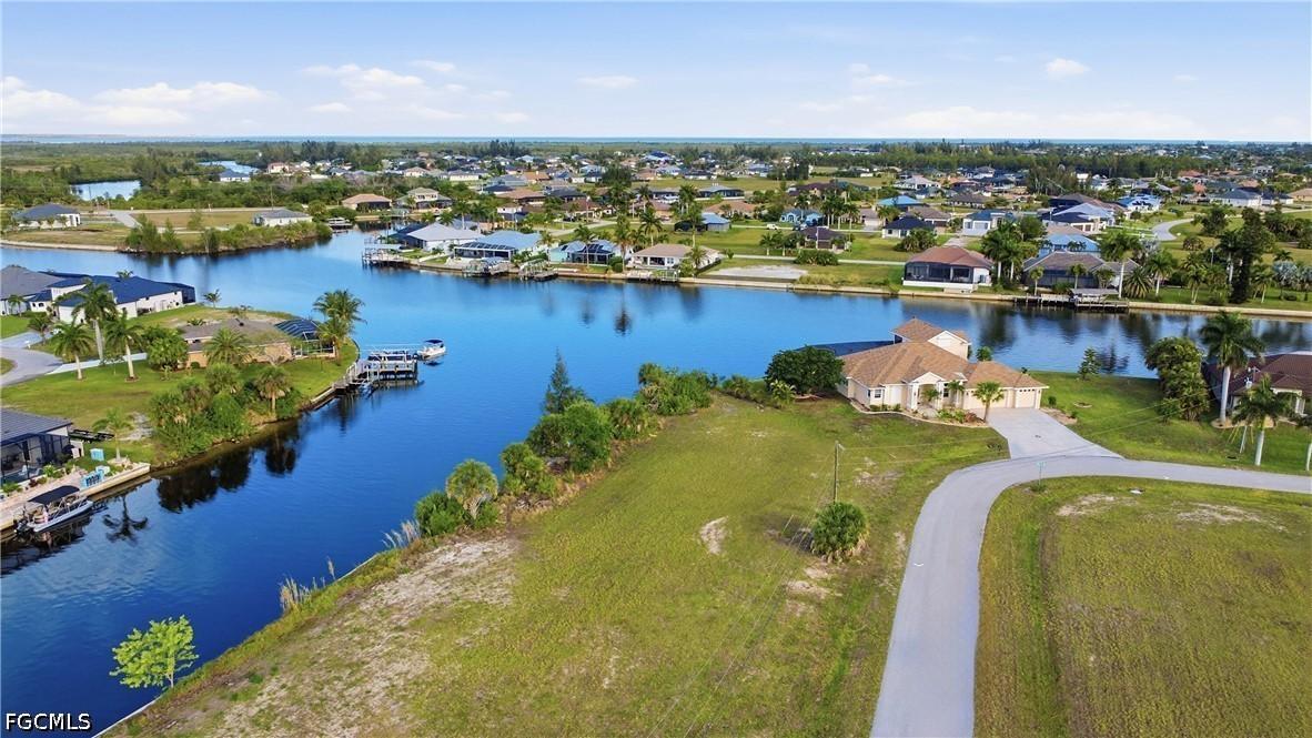 1846 NW 37th Pl., Cape Coral, FL 33993