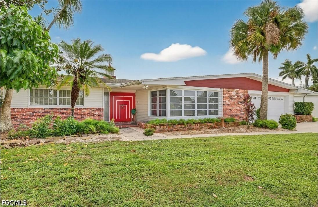 406 Leeland Heights Blvd., Lehigh Acres, FL 33936