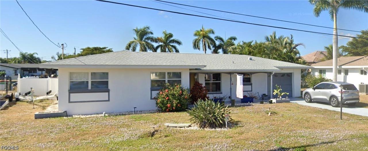 5242 Seagull Ct., Cape Coral, FL 33904