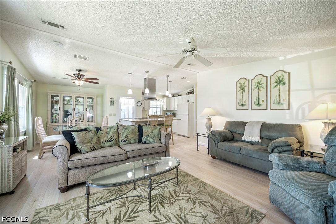 10503 Winchester Ct., Fort Myers, FL 33908