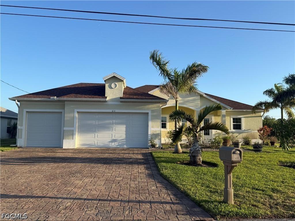 618 SW 31st Ter., Cape Coral, FL 33914