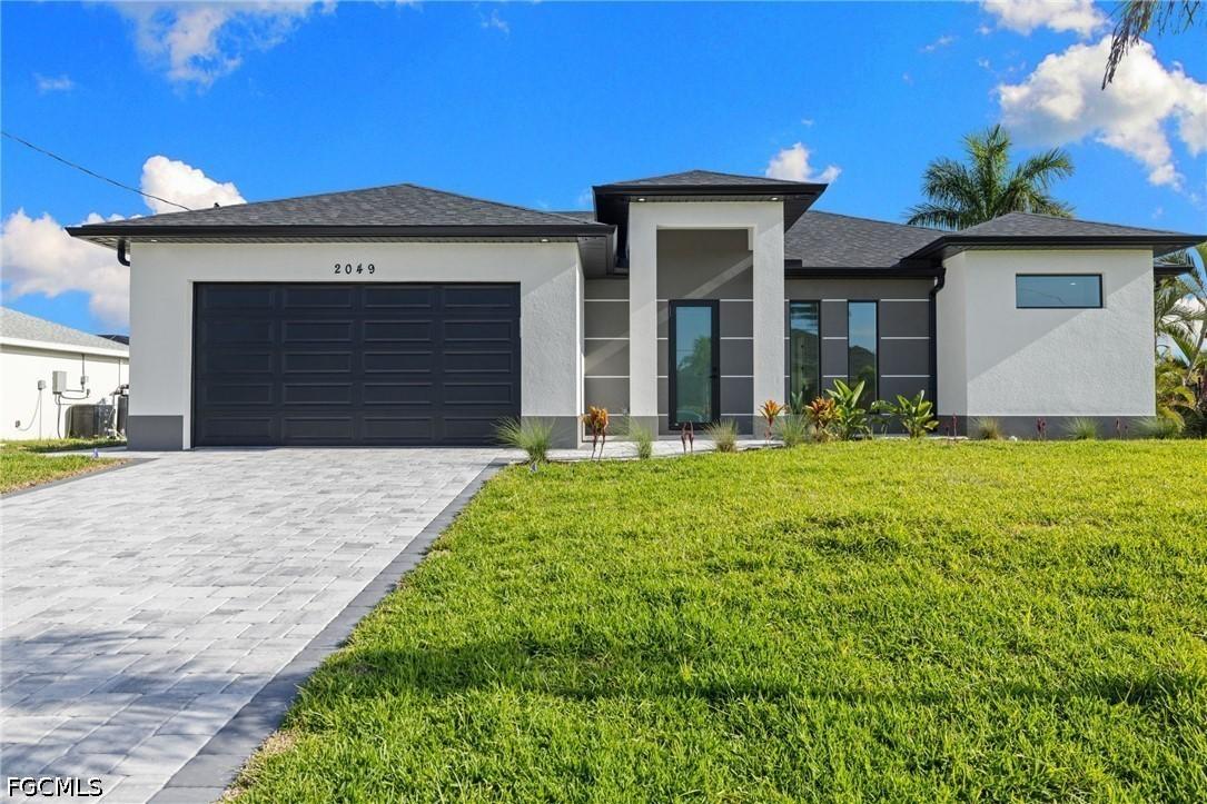 2049 NW 4th St., Cape Coral, FL 33993
