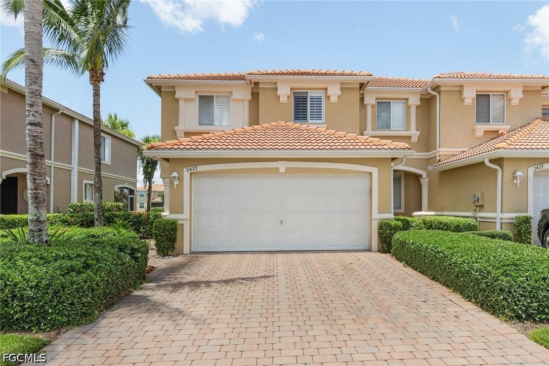 2427 Laurentina Ln., Cape Coral, FL 33909