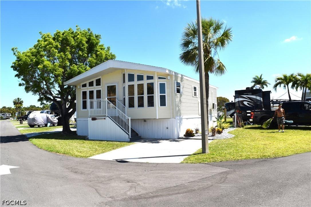 [Address Hidden by Seller], Fort Myers, FL 33908