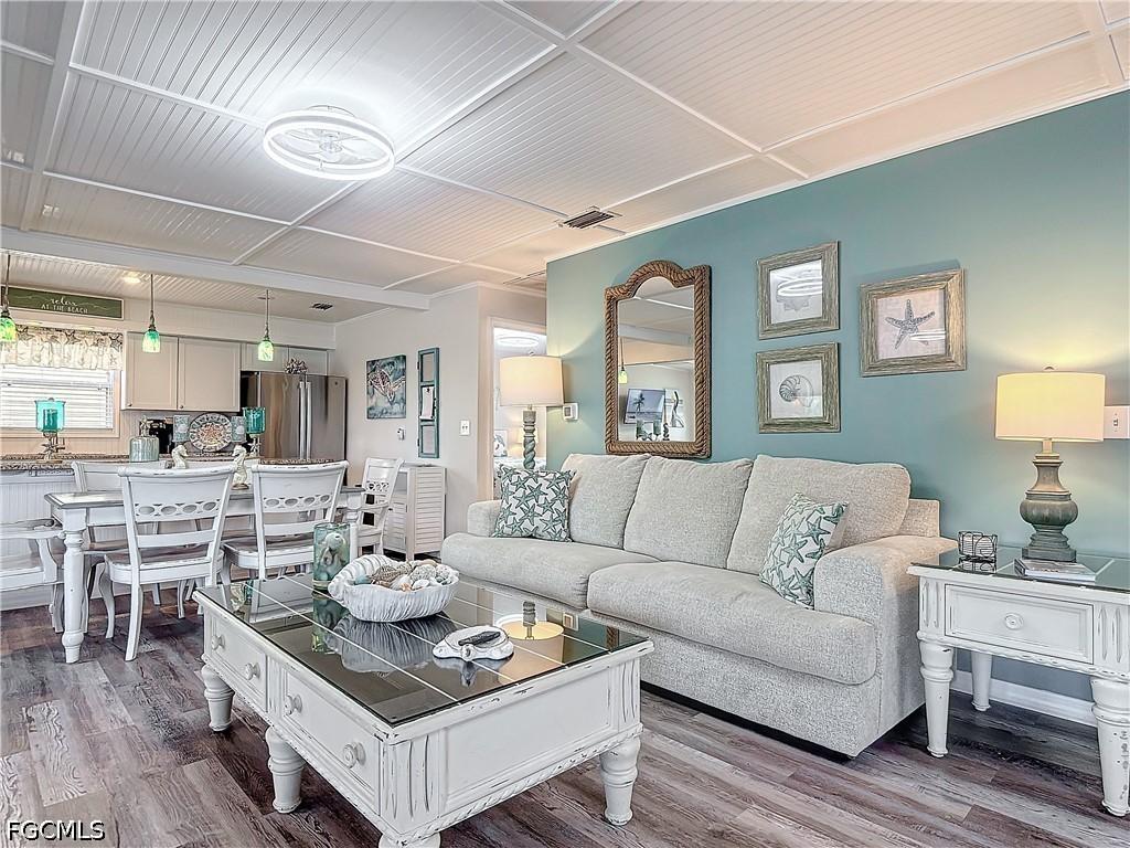 170 Pearl St., Fort Myers Beach, FL 33931