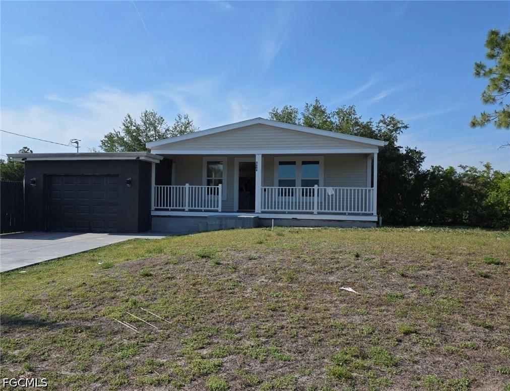 3604 16th St., Lehigh Acres, FL 33971