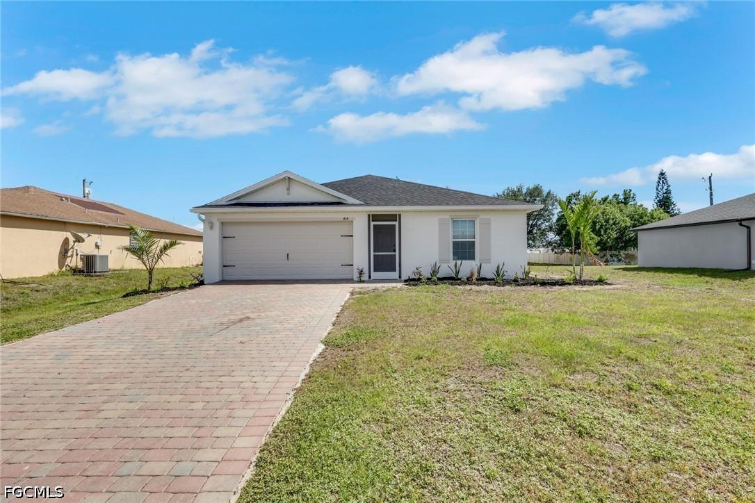 414 NW 13th Ter., Cape Coral, FL 33993