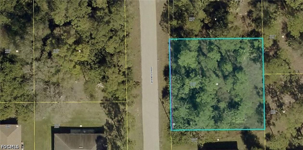 410 Hamilton Ave., Lehigh Acres, FL 33972