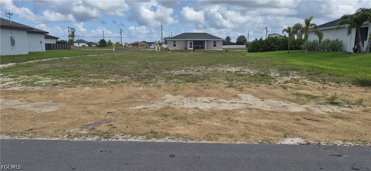 123 NE 15th Ter., Cape Coral, FL 33909
