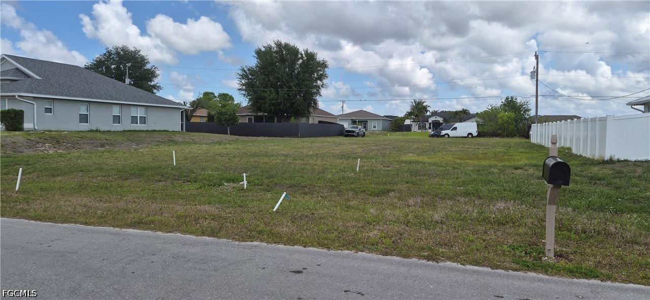 109 NE 11th Ter., Cape Coral, FL 33909