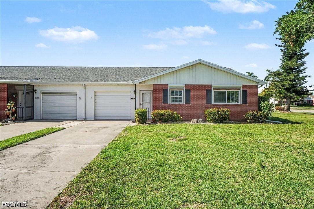 1382 Myerlee Country Club Blvd., Fort Myers, FL 33919